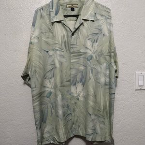 Tommy Bahama Hawaiian Button-Up